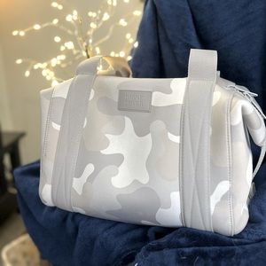 Dagne Dover Medium Haze Camo Landon VGUC